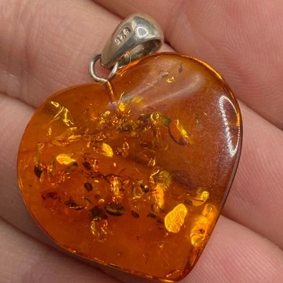 Vintage Amber Heart Shaped Jewelry Pendant Charm, Sterling Silver 925 Bail - Picture 3 of 10